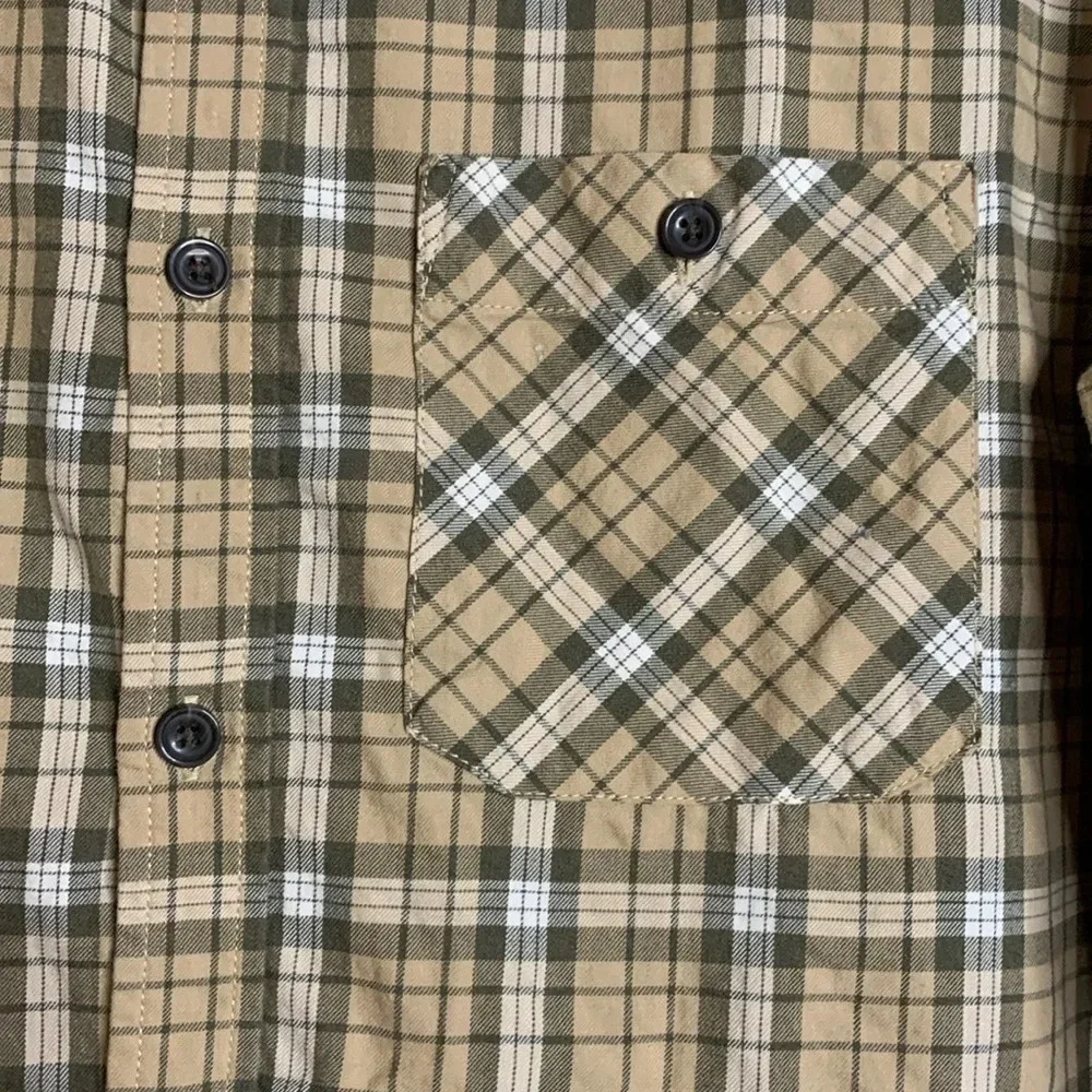 The North Face Long Sleeve Button Up Men’s Plaid Shirt Size Large